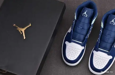 554725-413 1 Blue Jordan 554725-413 Mid Mint 0423